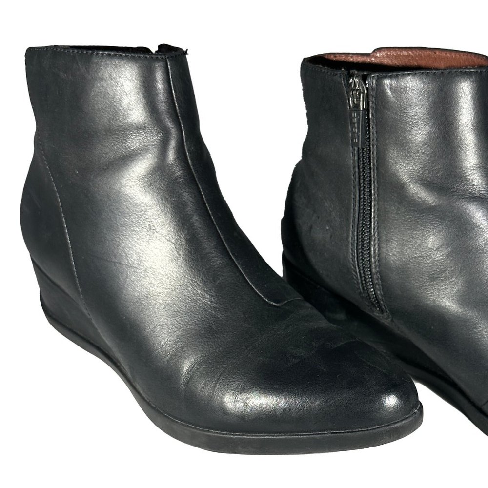 Dansko Women's Serenity Leather Waterproof Bootie Black Size 39 8.5